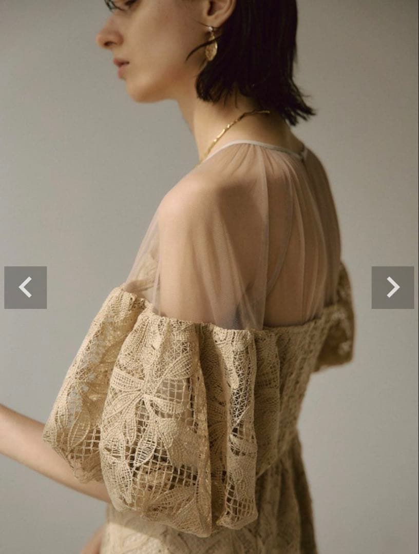 リルアー　　Cotton race souffle sleeve dress