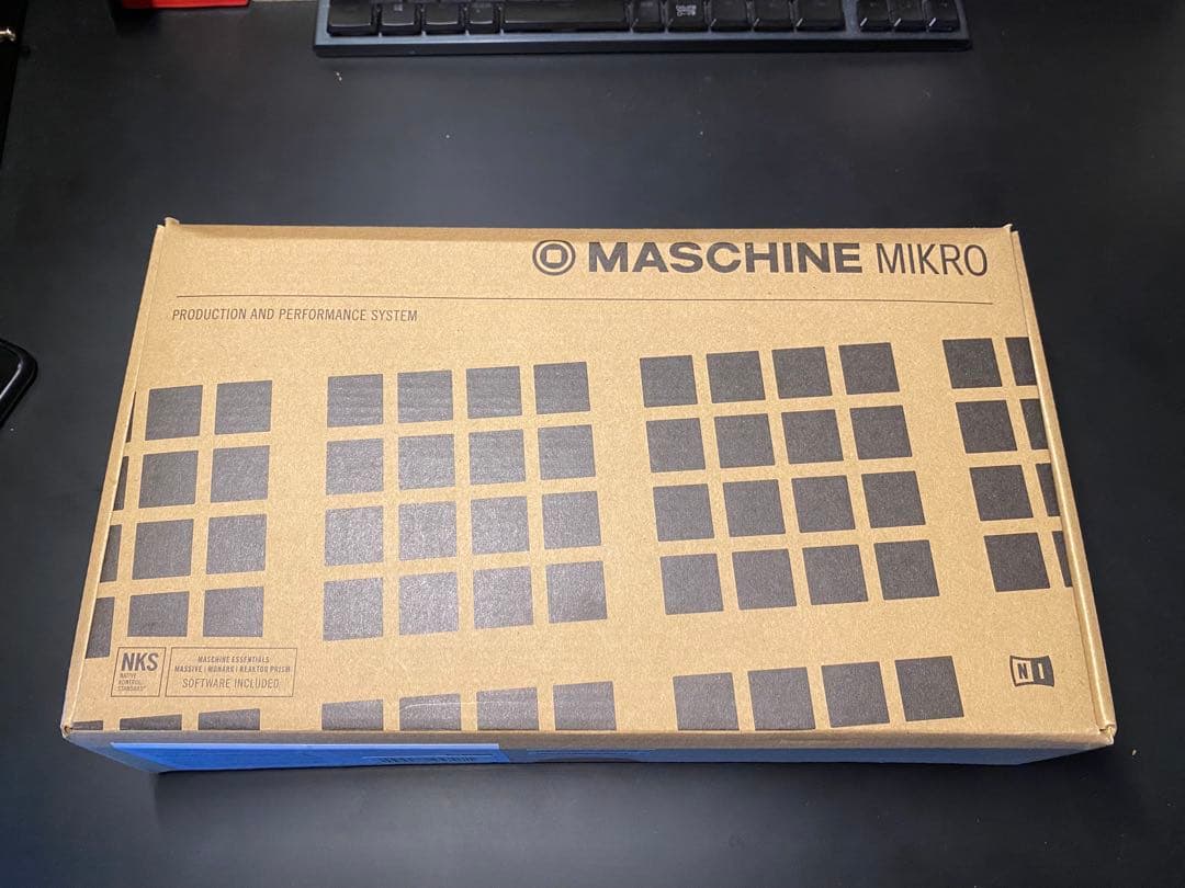 【極美品】MASCHINE MIKRO MK3 MIDIパッド 16パッド