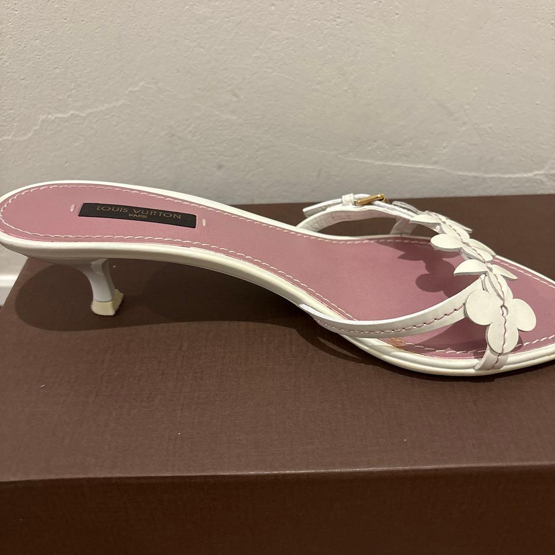 Louis Vuitton フラワー装飾ミュール