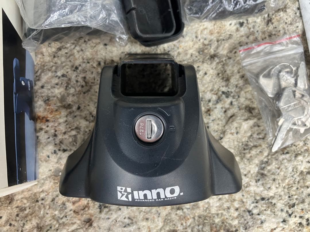 かずのこ　inno ルーフキャリア INXP （4セット　8個）