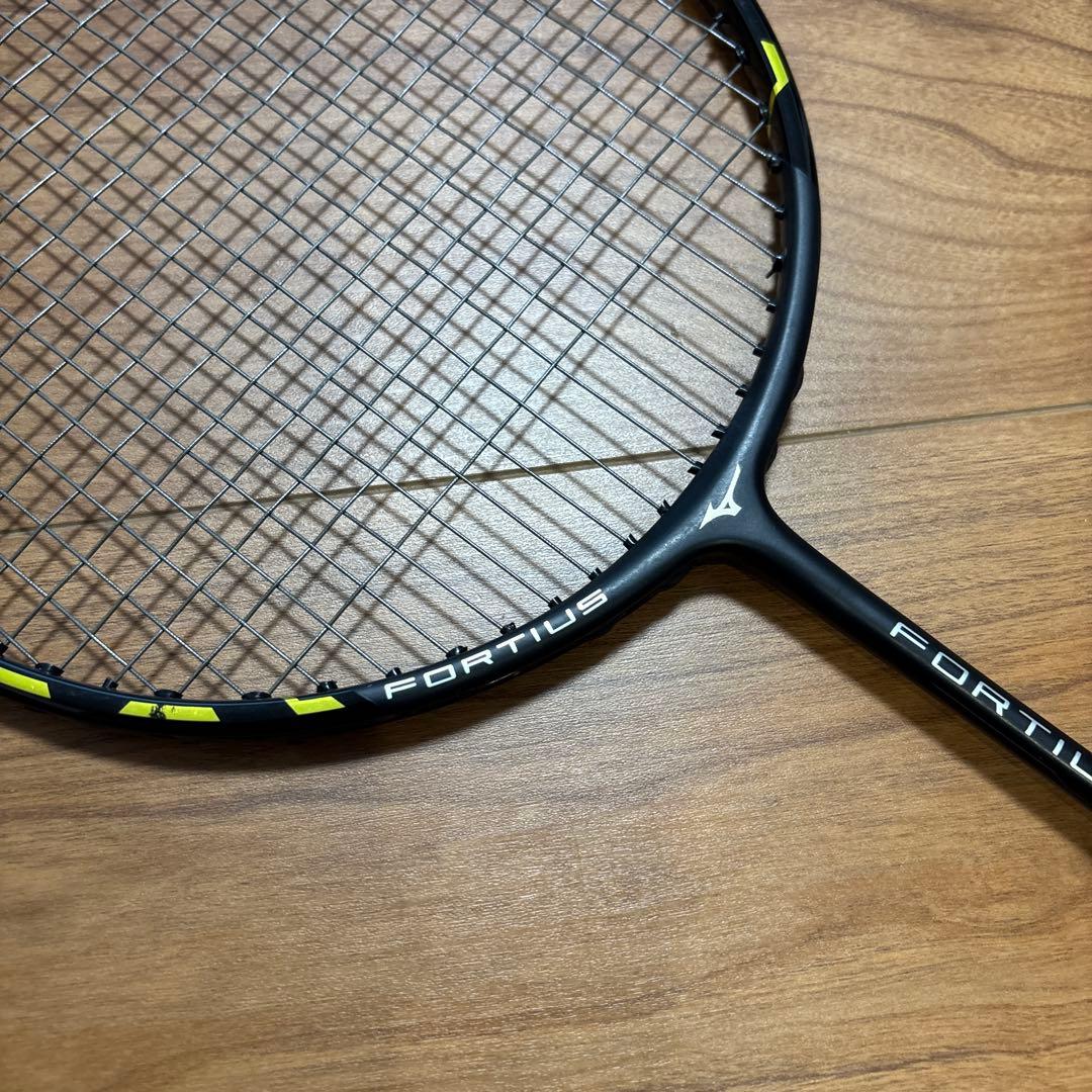 バドミントンラケット　フォルティウスツアー