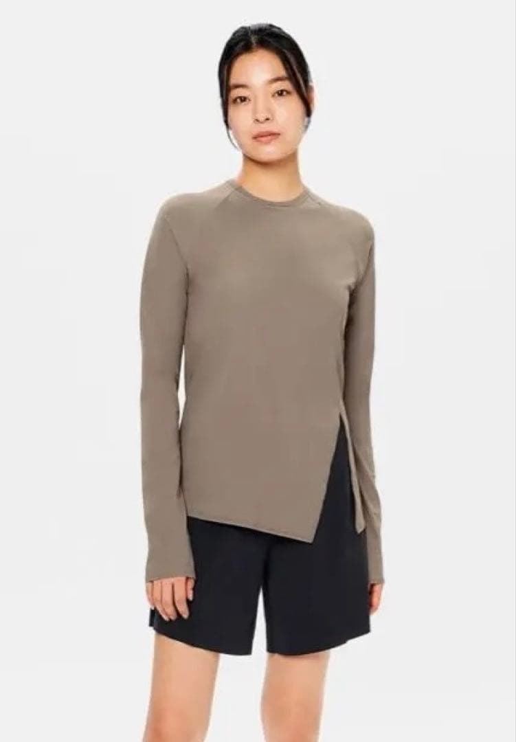 【極美品】Speedo(スピード)/ロングスリーブセパレーツ