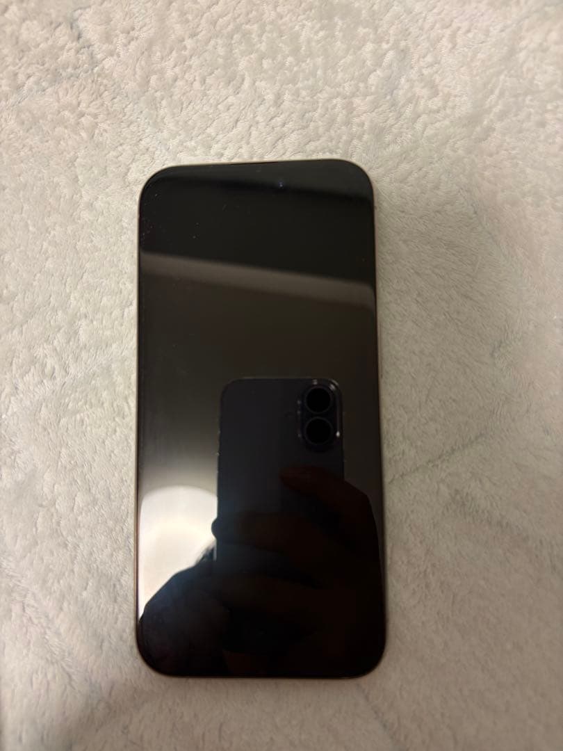 【美品】iPhone 15 Pro 256GB ナチュラルチタニウム