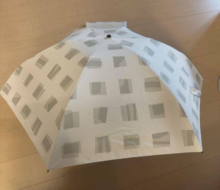 サンバリア100 三段折折りたたみ日傘
