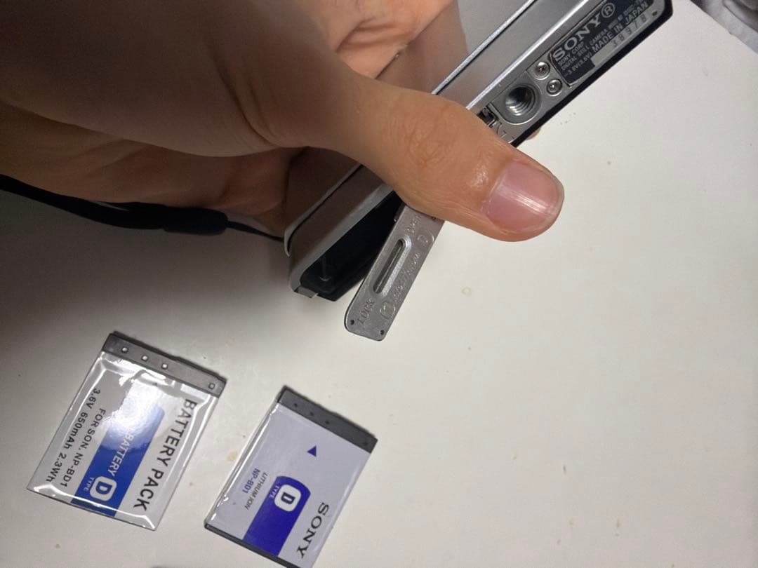 SONY ソニー Cyber-shotデジカメDSC-T900 本体