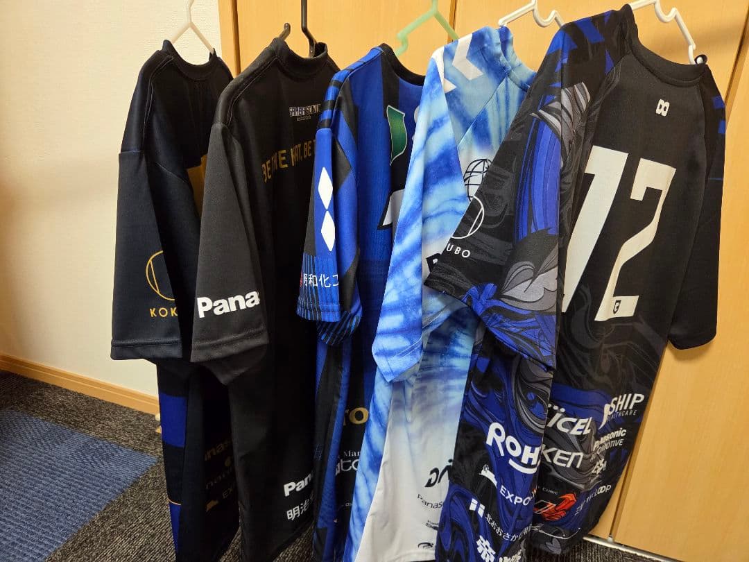 ガンバ大阪 サッカーユニフォーム 14枚