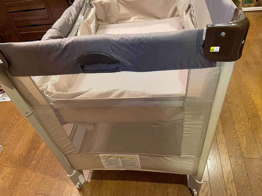 【美品】アップリカ　ココネルエアー　ベッド