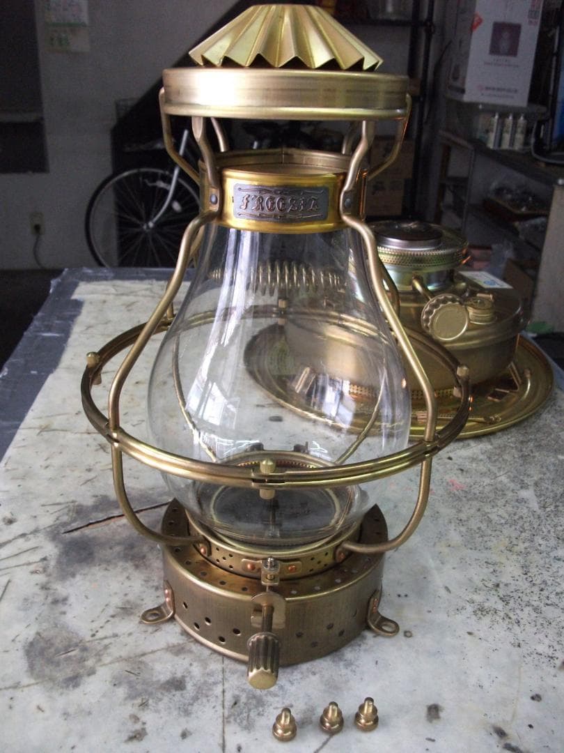 ★下側・ニッセン【日本船燈】・2013年製・最終製造品・フリージア