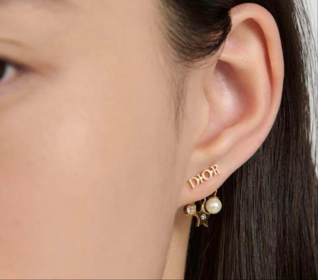 Dior 星とパールのチャーム付きピアス(片耳用)