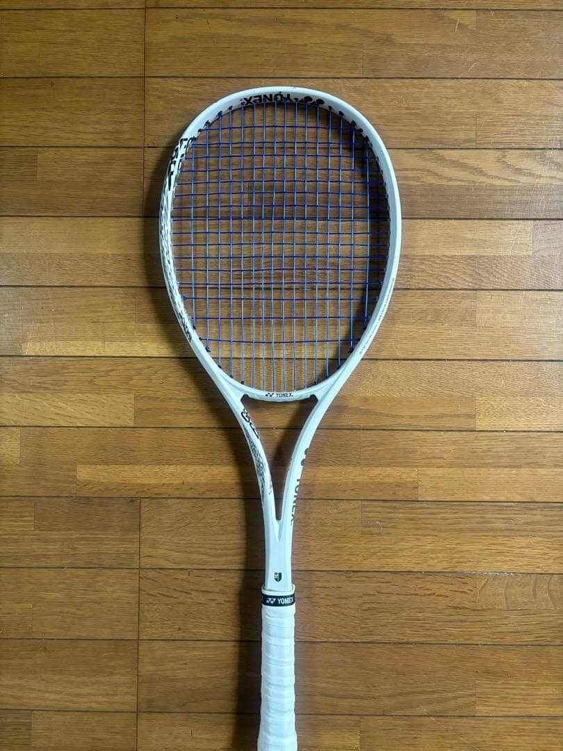 YONEX GEOBREAK 70s ホワイト