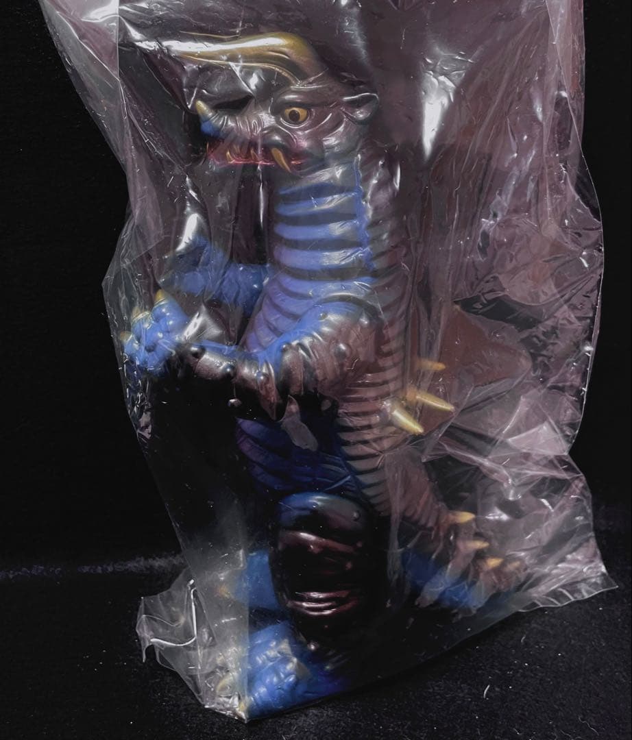 ブルマァクショップ限定　ブラックキング　濃紺成型　帰ってきたウルトラマン　未開封