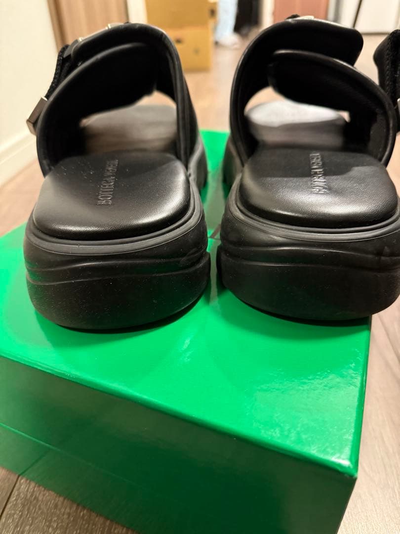 BOTTEGA VENETA ブラックサンダル ジャンク品