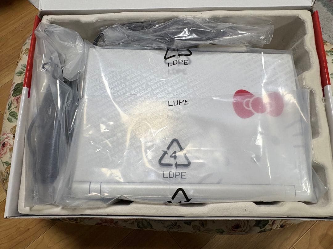 《極希少✨️》未使用動作確認済SOTECハローキティノートPCWindows XP