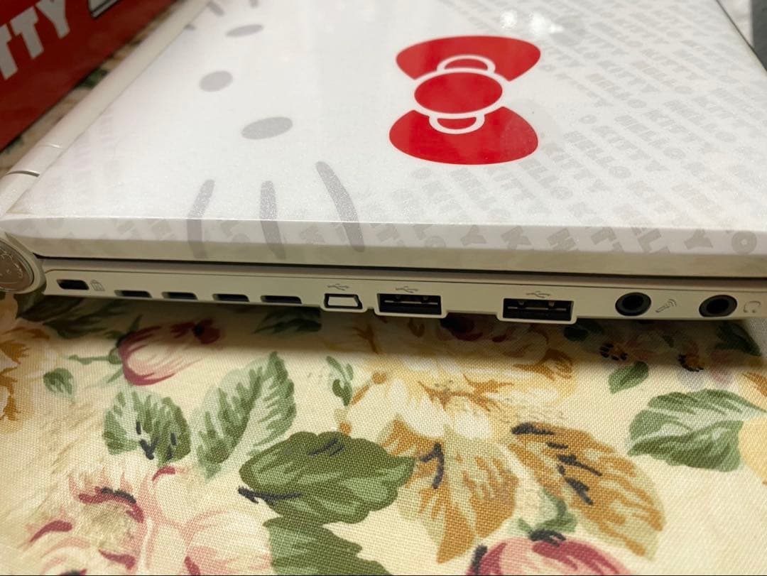 《極希少✨️》未使用動作確認済SOTECハローキティノートPCWindows XP