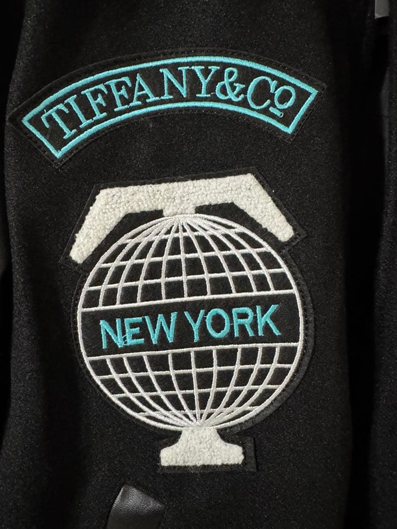 Tiffany & Co.Nike スタジャン XL