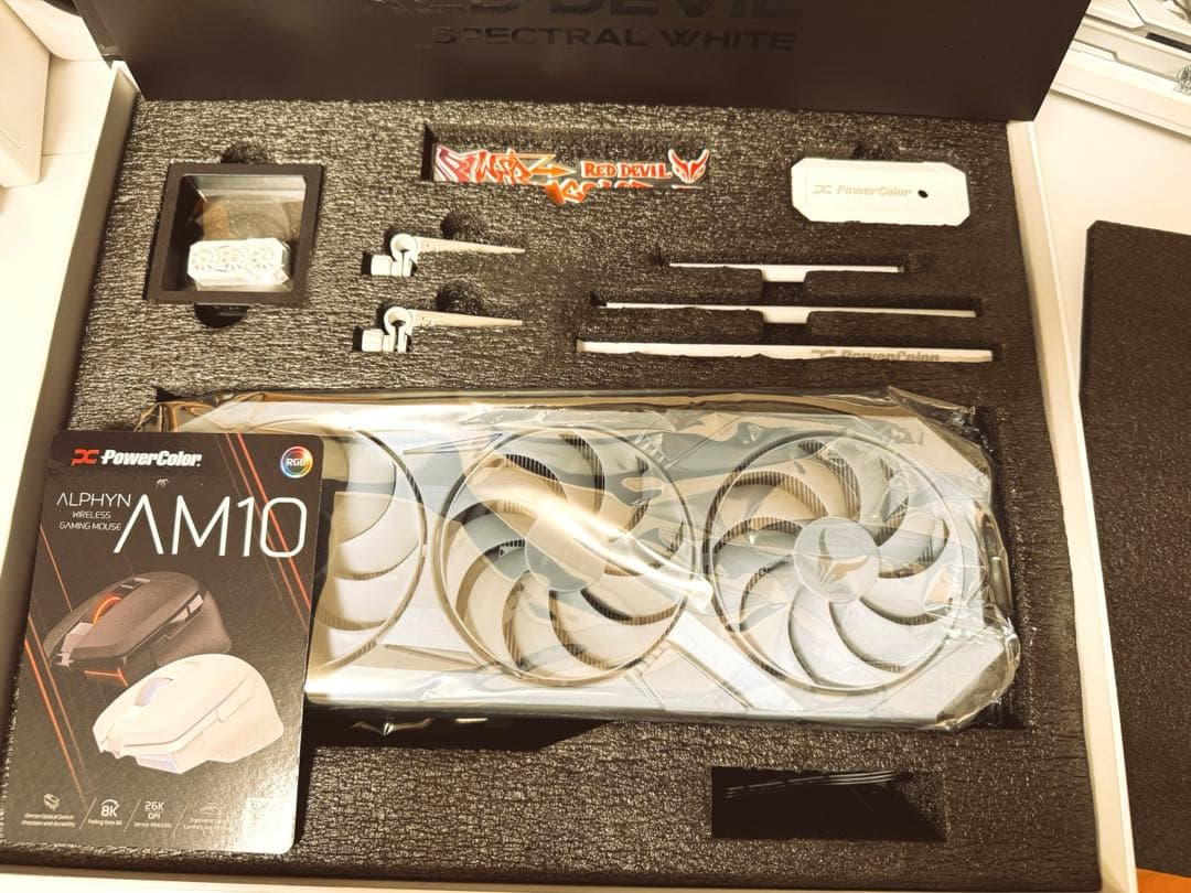 グラフィックボード・グラボ・ビデオカード Red Devil Radeon RX9070XT