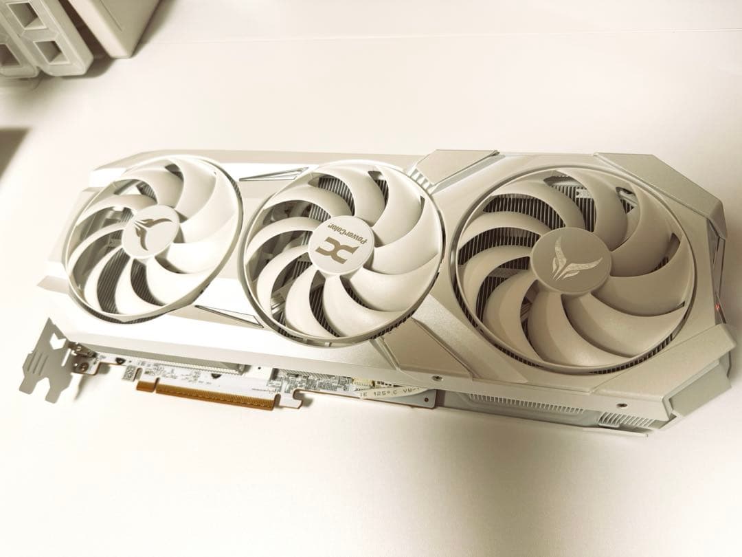 グラフィックボード・グラボ・ビデオカード Red Devil Radeon RX9070XT