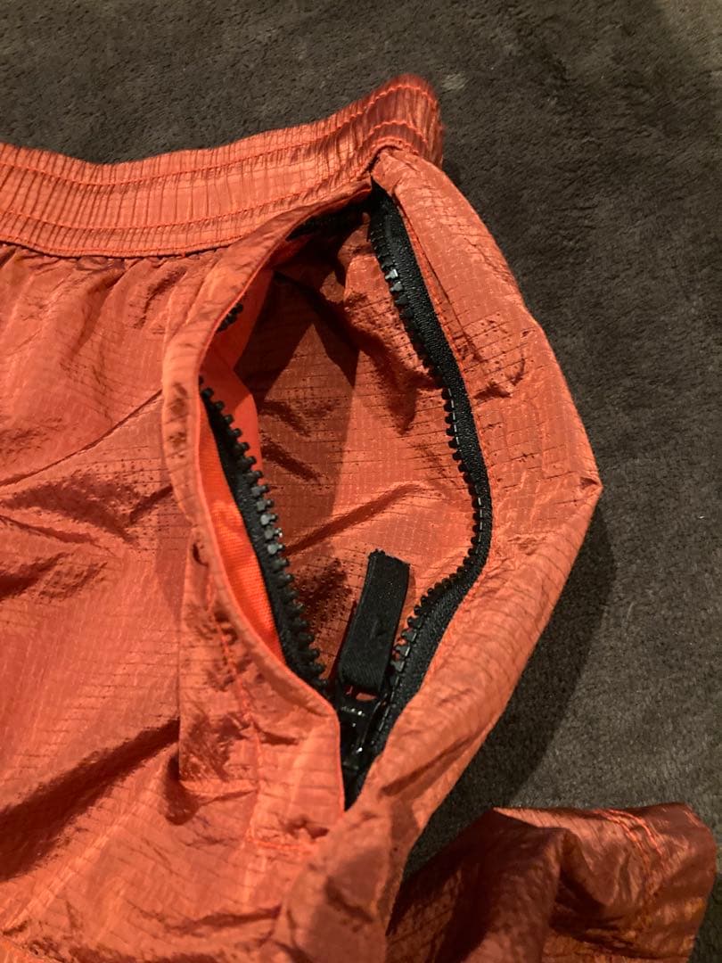 ストーンアイランド ナイロンショートパンツ