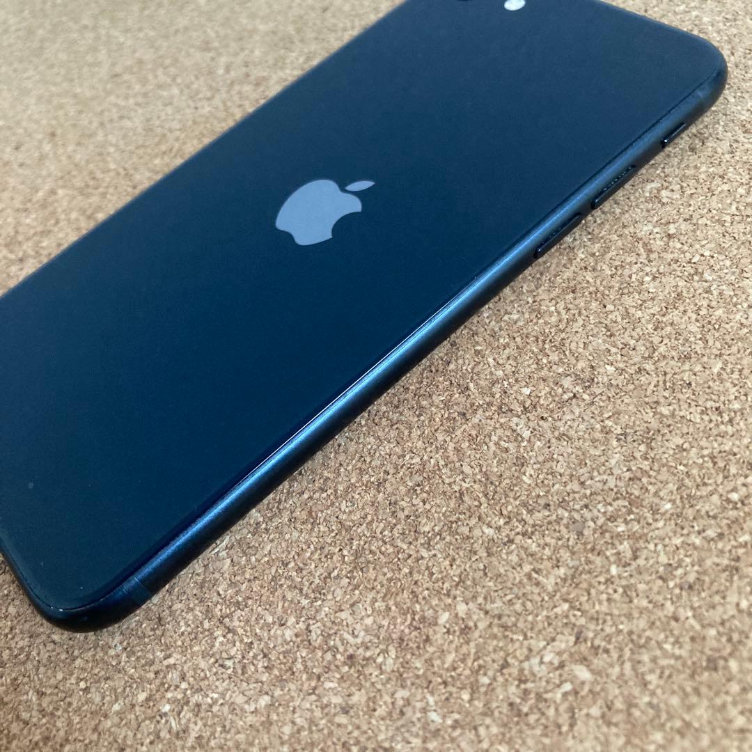 4027【早い者勝ち】電池良好☆iPhoneSE3 64GB SIMフリー☆