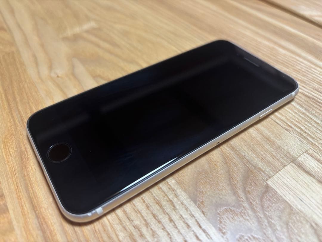 k*i様 iPhone SE 第3世代 128 GB スターライトSIMフリー