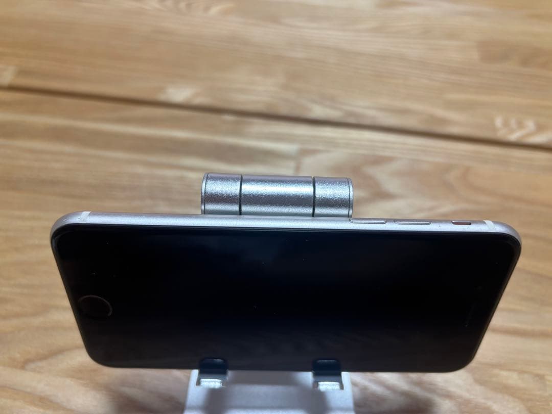 k*i様 iPhone SE 第3世代 128 GB スターライトSIMフリー