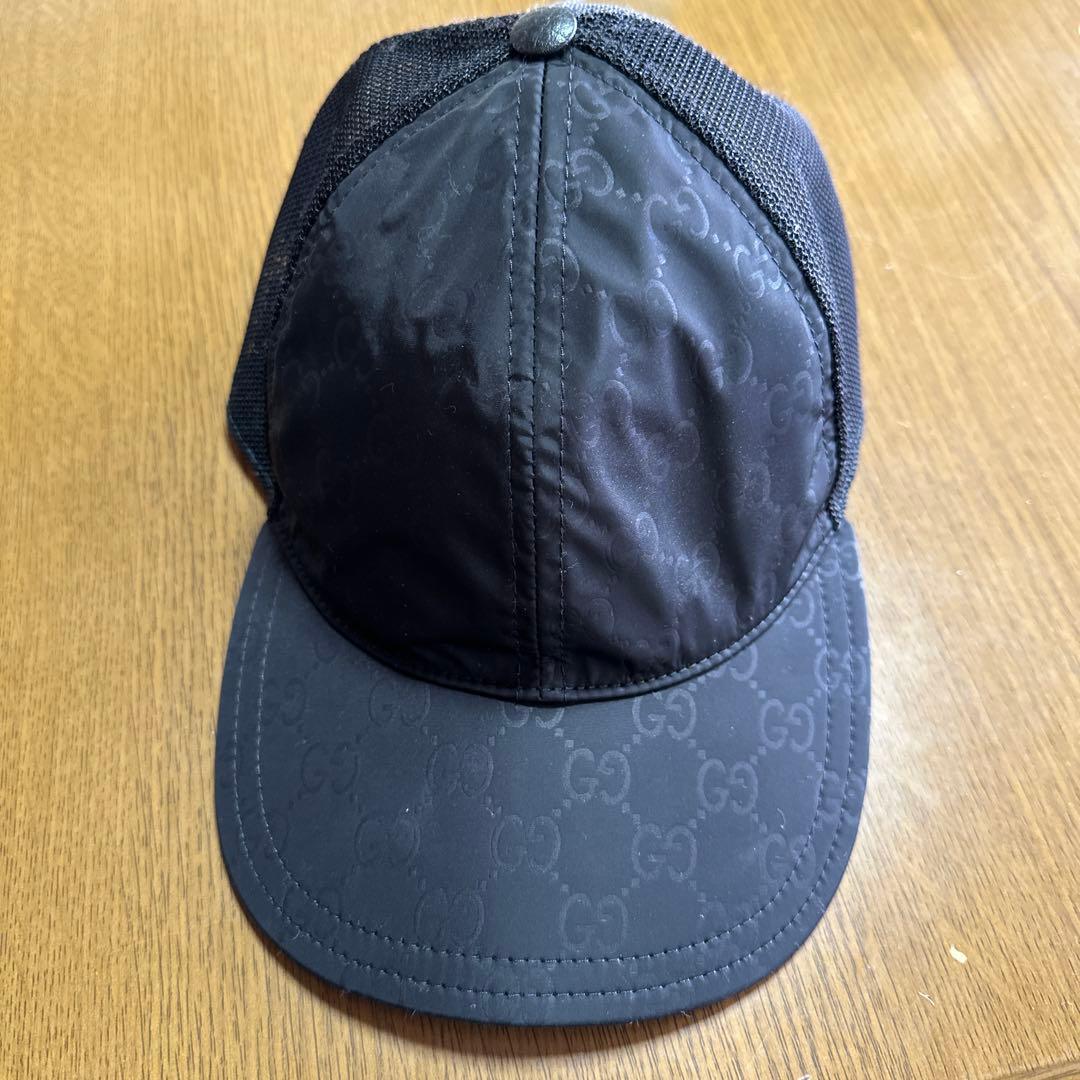 ゆな　GUCCI ブラックナイロンキャップ