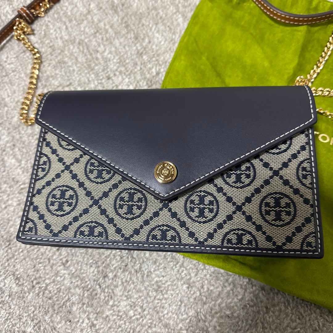 Tory Burch T-Monogram Envelope トリーバーチ