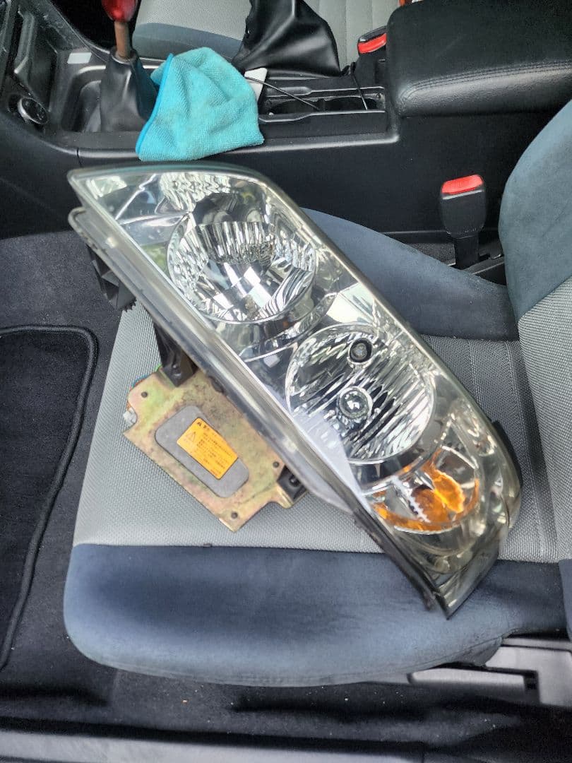 美品　ローレル　C35 HID ヘッドライト 左側　日産