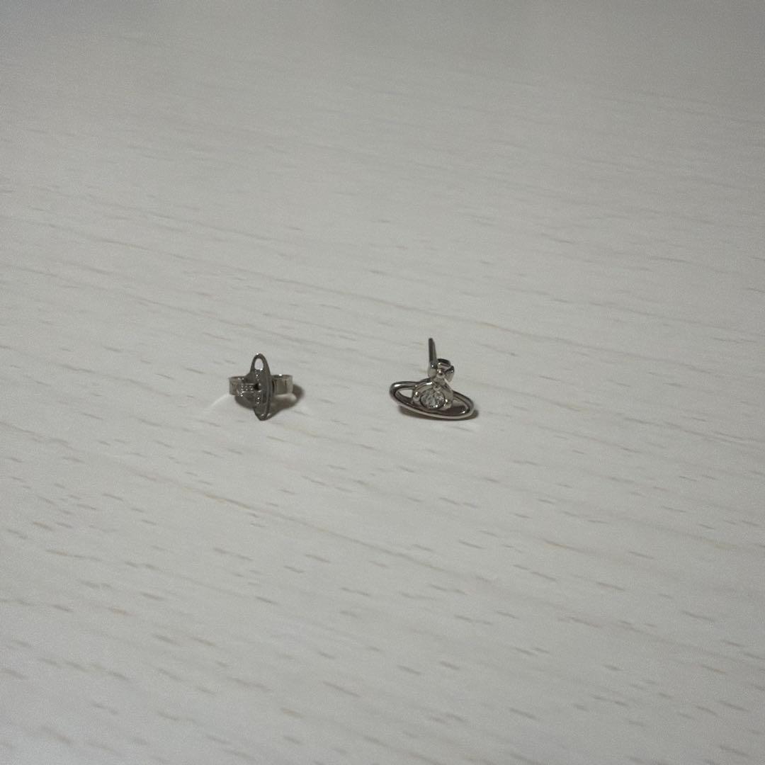 ヴィヴィアンウエストウッド　片耳ピアス