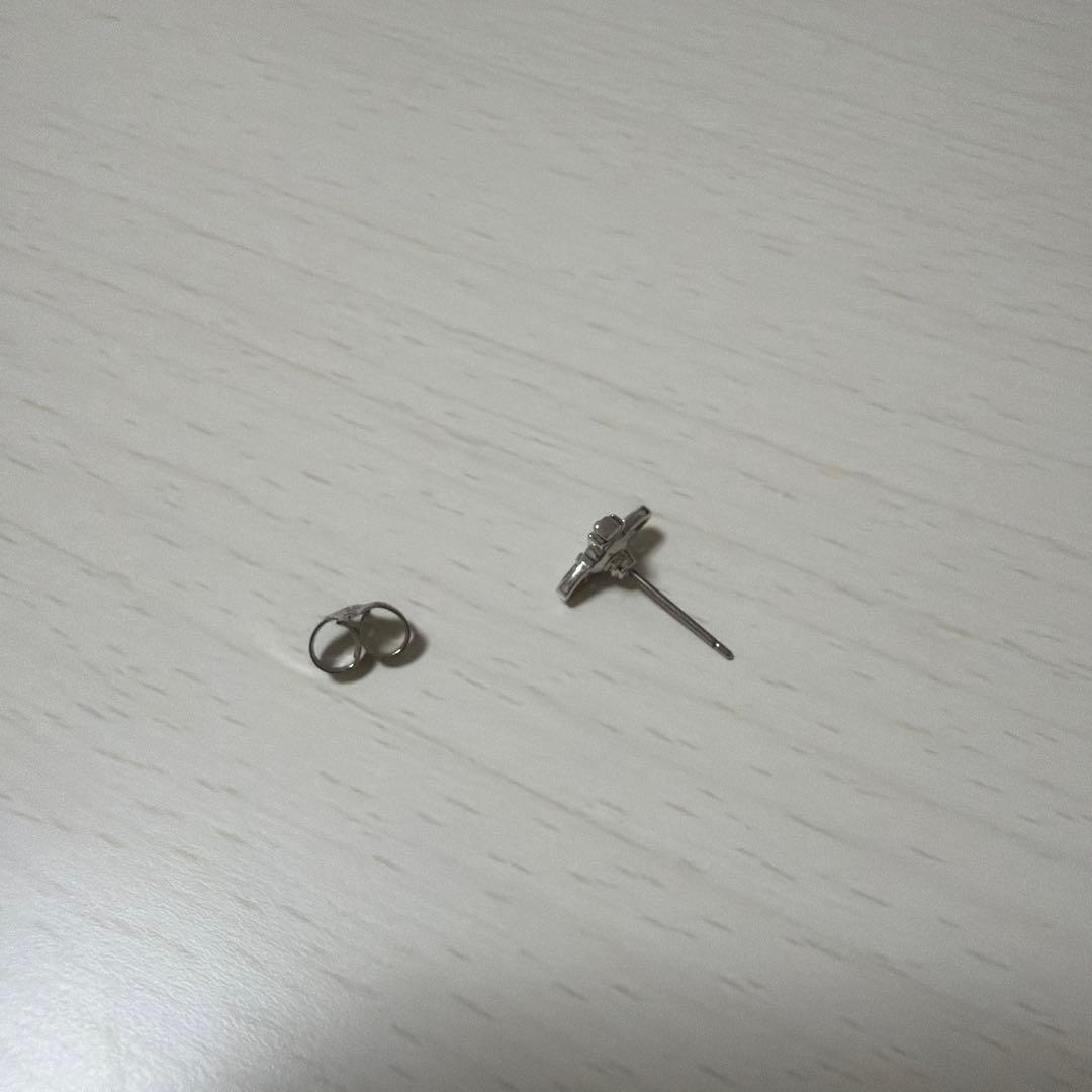 ヴィヴィアンウエストウッド　片耳ピアス