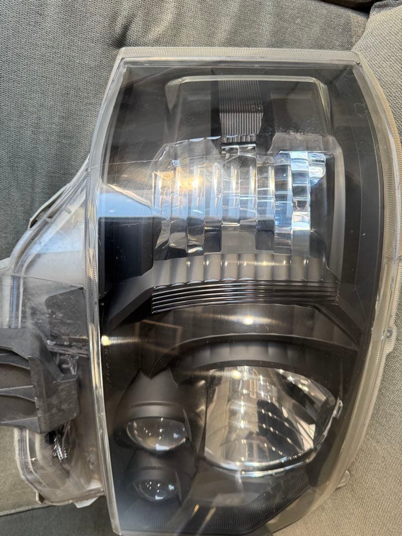 ハイエース valenti LEDヘッドライト インナーブラック