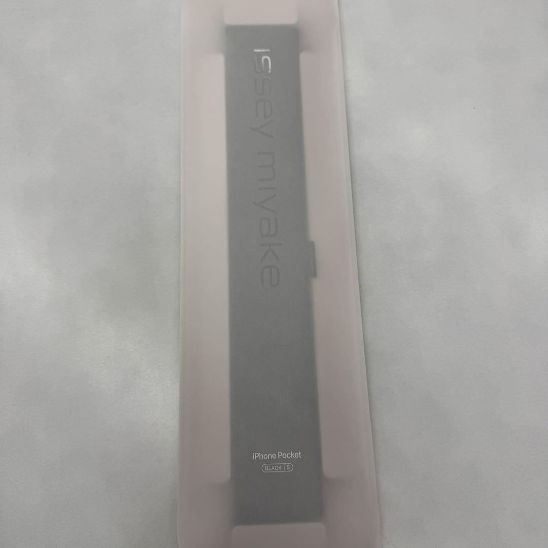 小物 Apple iPhone pocket black issey miyake