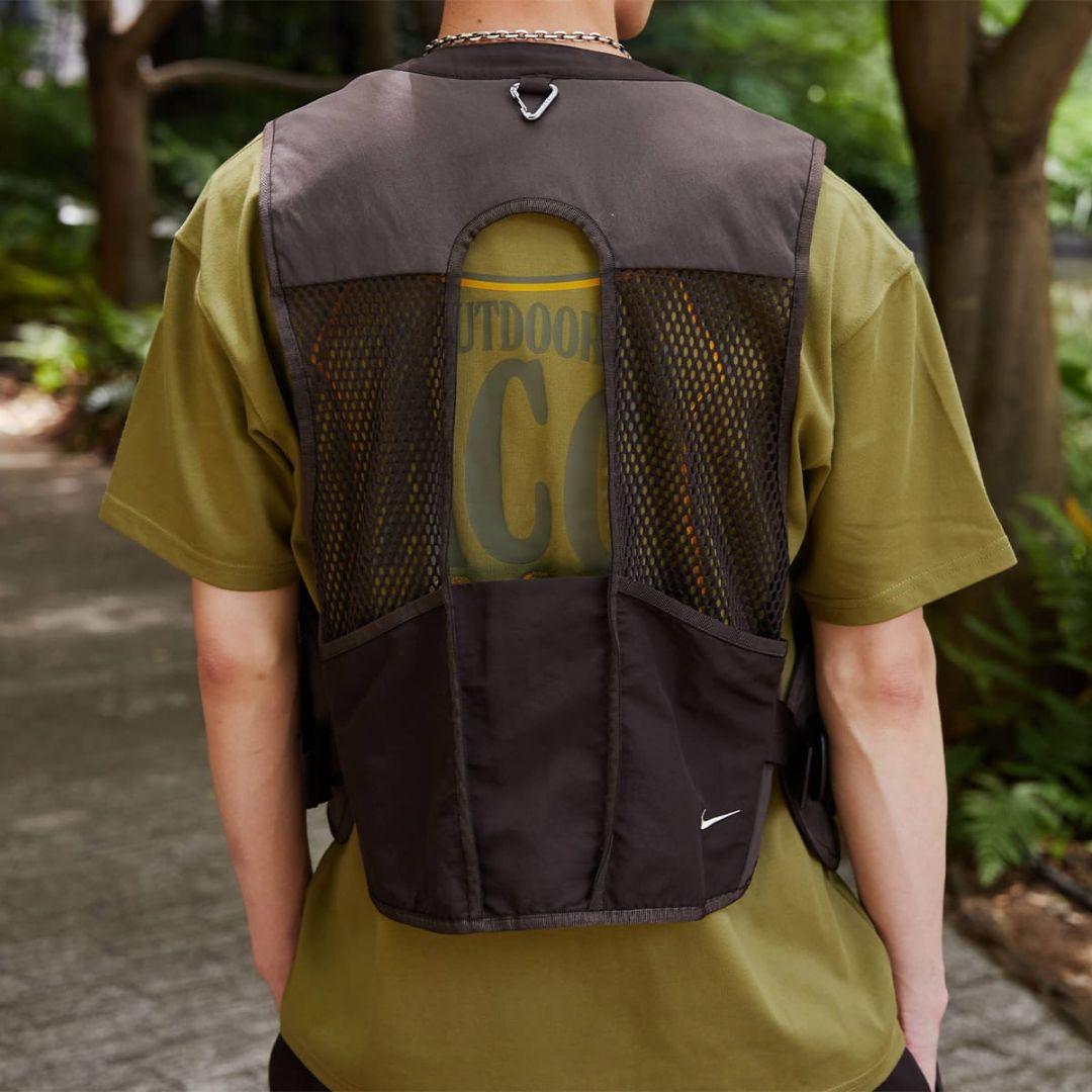 【新品】国内正規品 NIKE acg BUTTLES VEST M ナイキ 希少