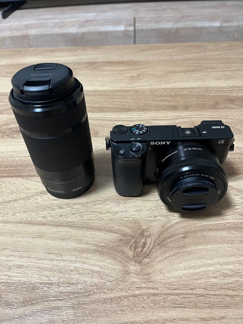 【美品】SONY α6000 ILCE-6000Y-B ダブルズームレンズキッド