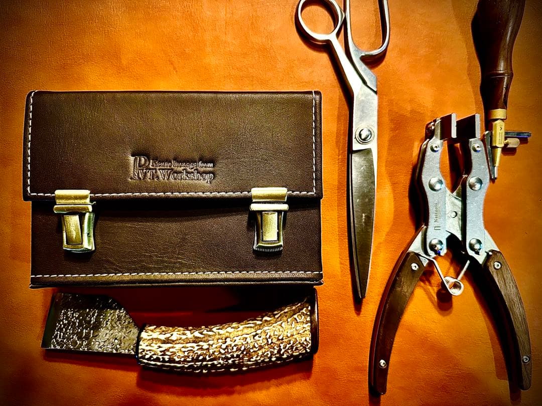 Pvt.Workshop極 本革デッキケース　ダークブラウン