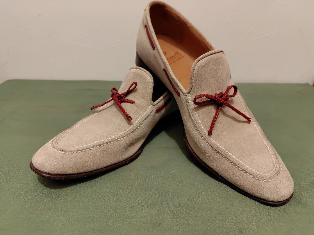 Ducal ベージュ スエード モカシン