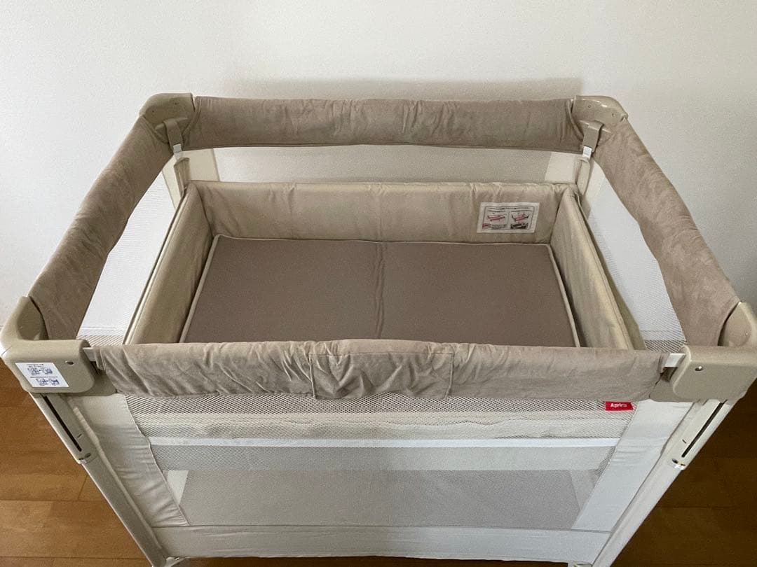 アップリカ　ココネルエアープラス　シュークリーム