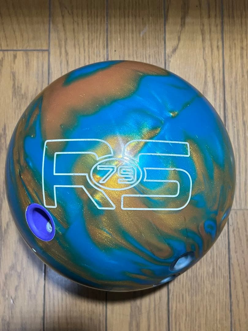 月*日様 Radical RS 79 ボウリングボール15ポンド
