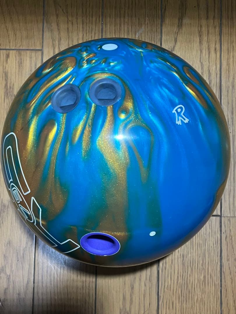 月*日様 Radical RS 79 ボウリングボール15ポンド