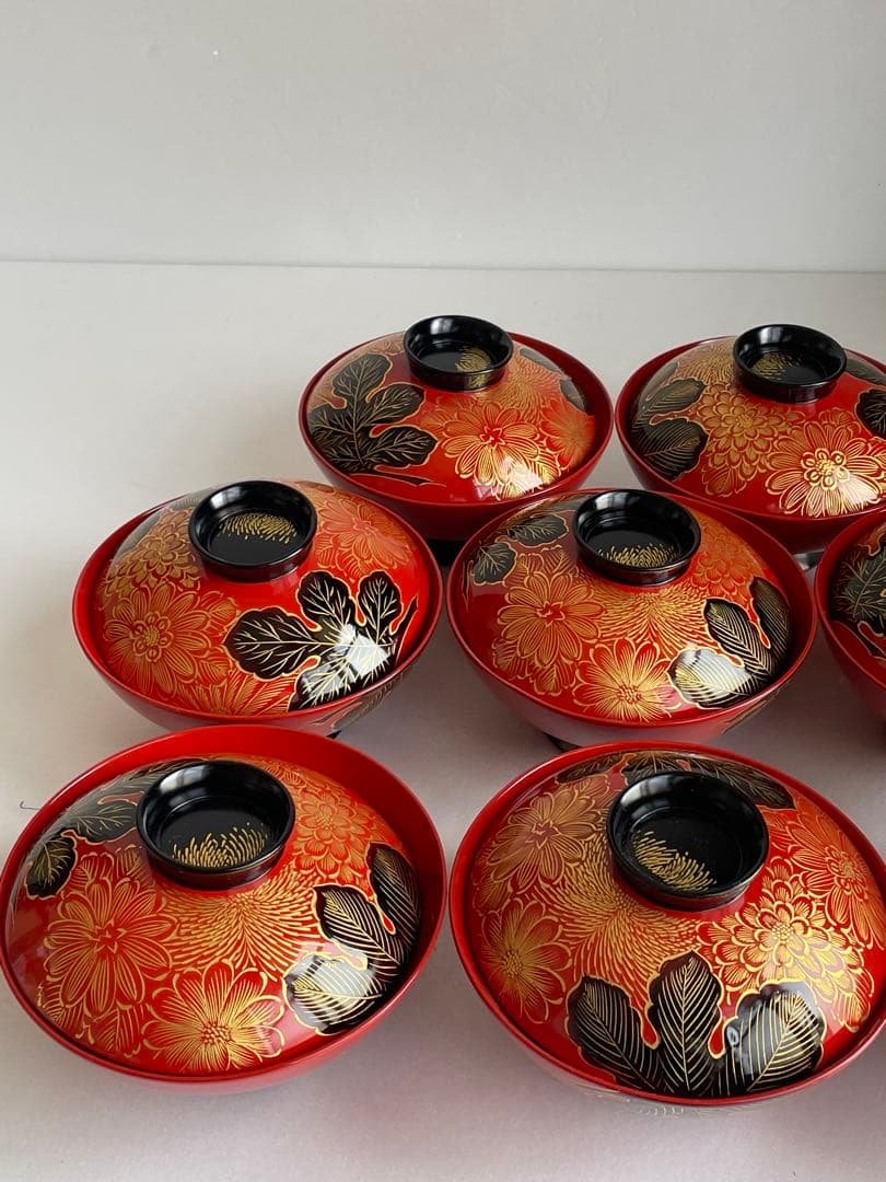 木製漆器　輪島塗　沈金蒔絵朱塗　吸物椀八客　木箱付　蓋付き椀　お椀