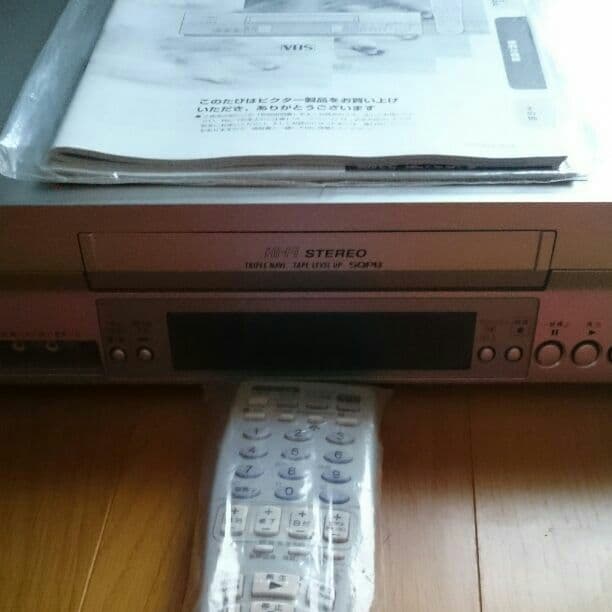 ビデオデッキ　VHS