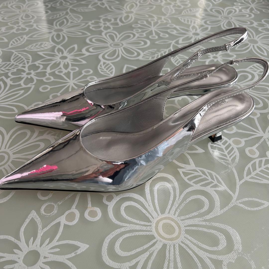 【ｎ】TONY BIANCOストラップパンプスミュールシルバー