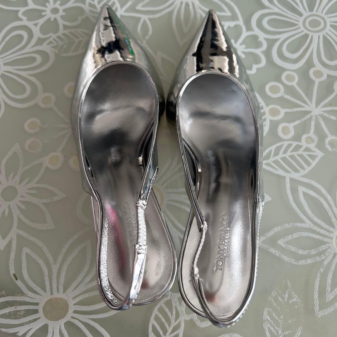 【ｎ】TONY BIANCOストラップパンプスミュールシルバー