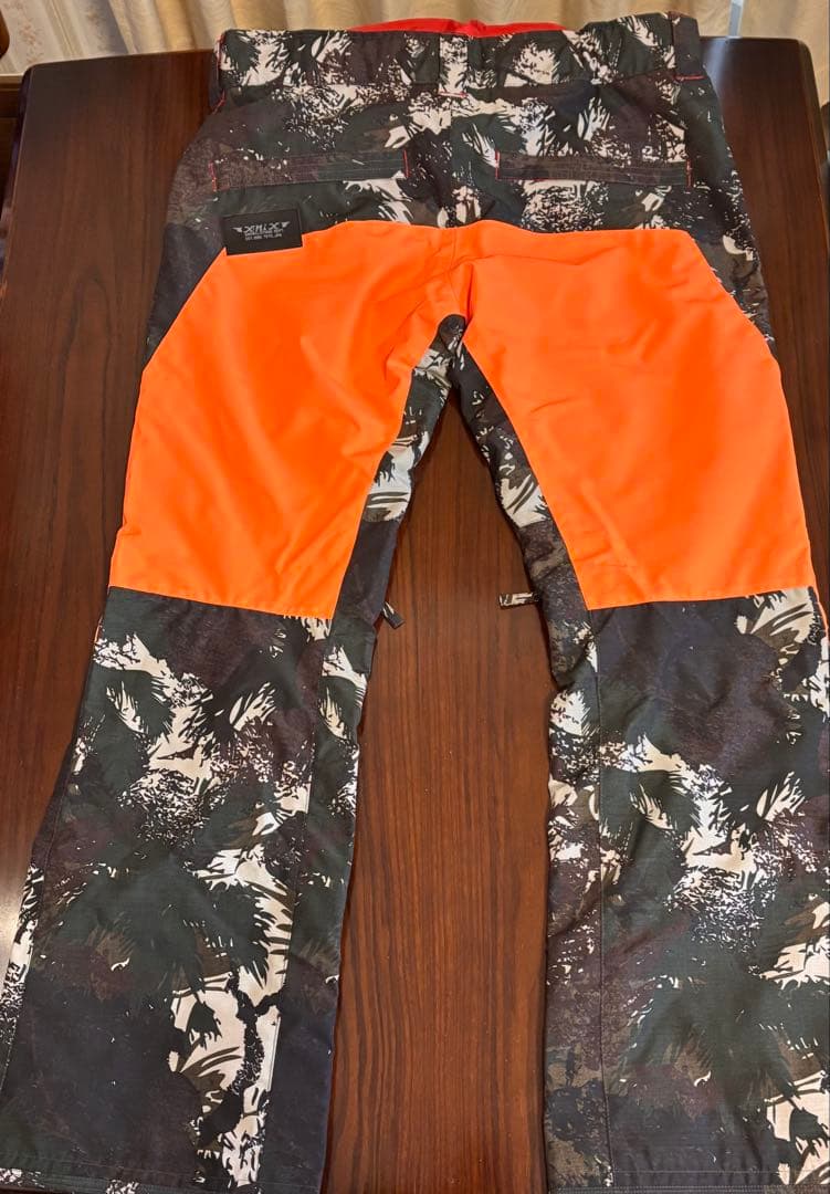 エクスニクス　スキーウェア