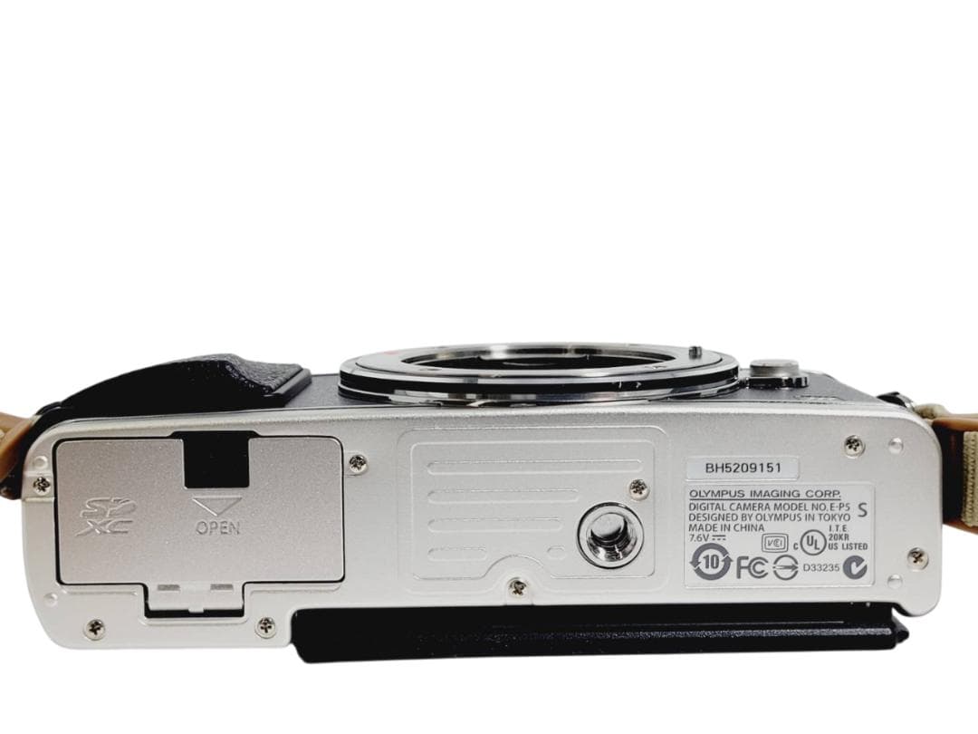 OLYMPUS オリンパス PEN E-P5 ボディジャケット付き カメラ