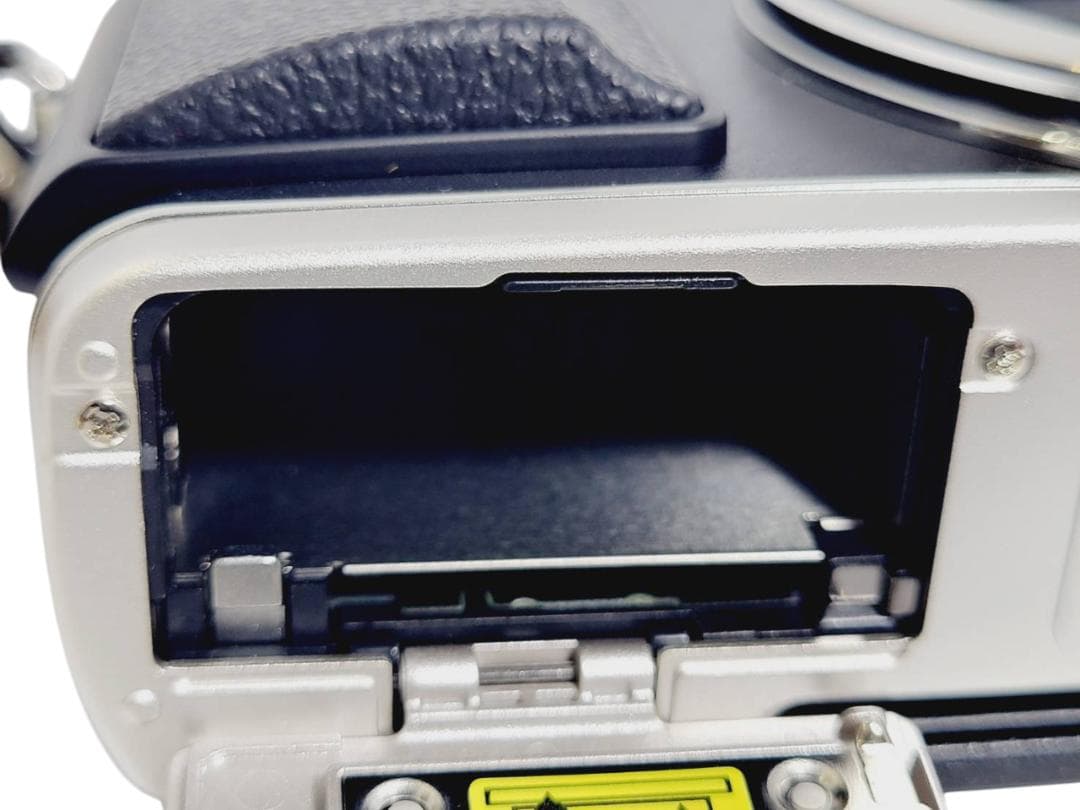 OLYMPUS オリンパス PEN E-P5 ボディジャケット付き カメラ