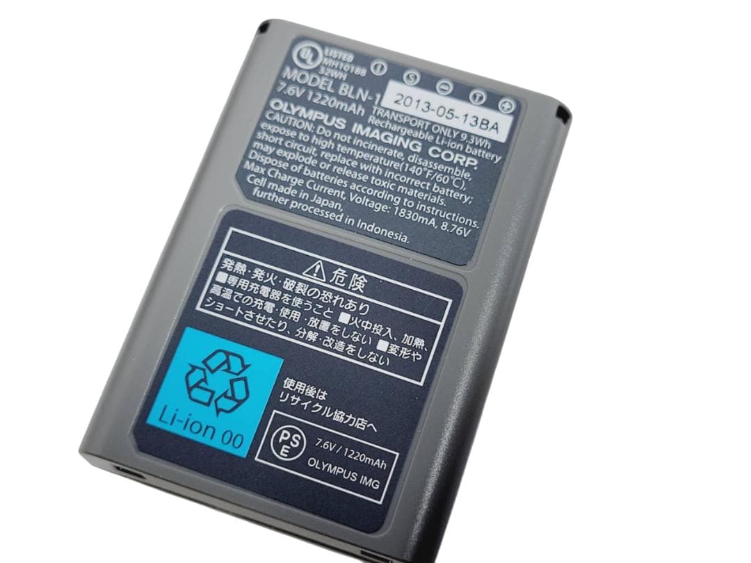 OLYMPUS オリンパス PEN E-P5 ボディジャケット付き カメラ