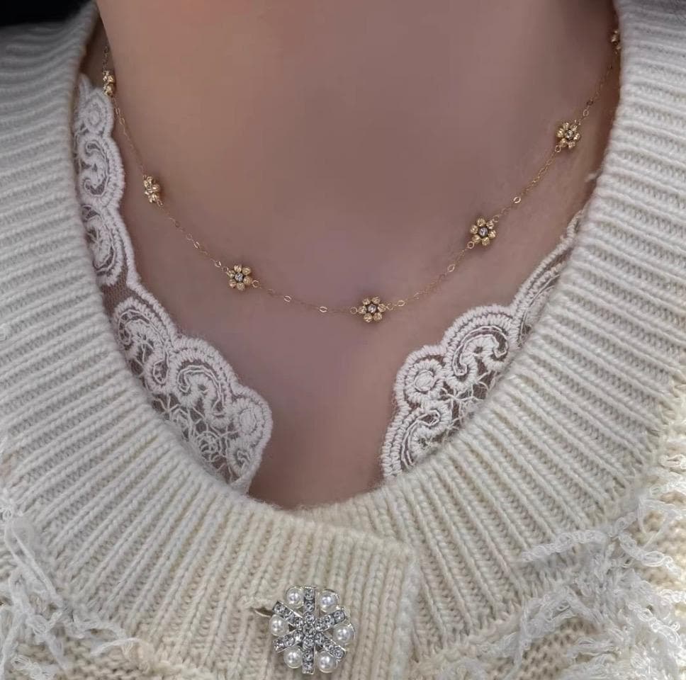 K18YG お花 ステーションネックレス フラワーチャーム 18k WG