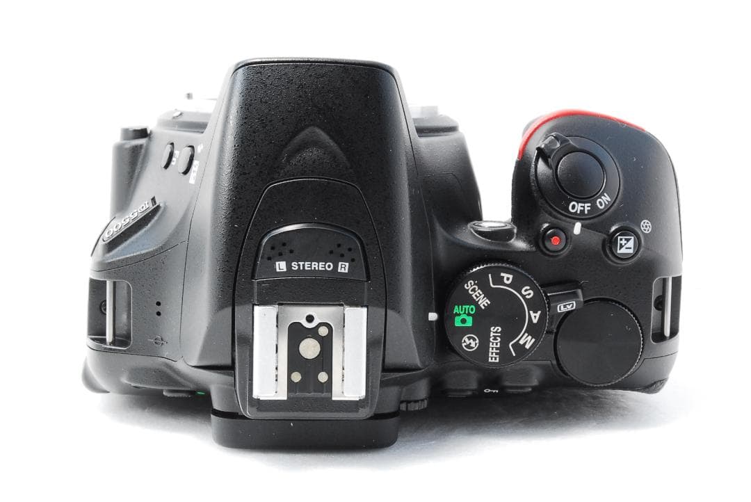 Nikon ニコン D5500 Wi-Fi搭載 一眼レフダブルズームキット