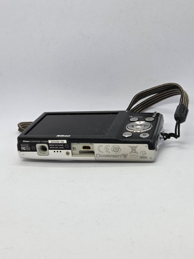 【スマホ転送OK】ニコン Nikon COOLPIX S3000 シルバー